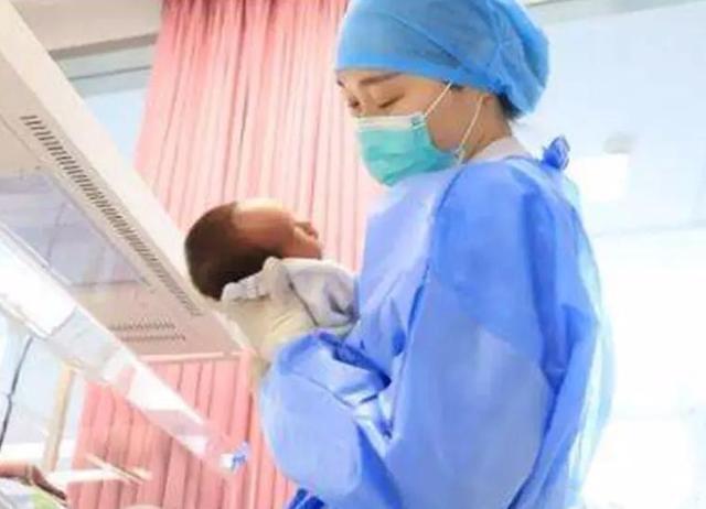 开云电竞回顾：女子意外成植物人昏迷中发现怀孕生下儿子两年后被唤醒(图11)