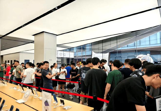 开云电竞app:6000亿一夜蒸发！曾扬言要“去中国化”的苹果现在遭到严重反噬(图12)