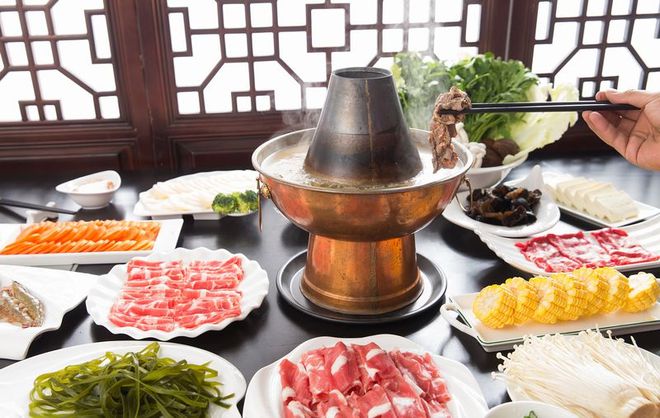 开云电竞app:涮羊肉配菜必点的几种配菜？你喜欢吃哪些？(图4)