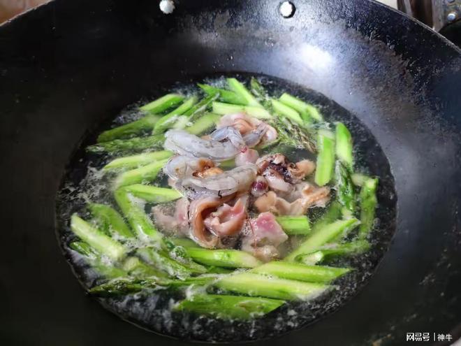 kaiyun开云电竞:人到中年要远离4种比肉“嘌呤还高”的蔬菜可别不当回事(图3)