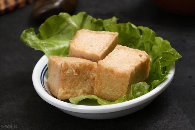 开云电竞:小鸡宝宝考考你：鱼豆腐是用豆腐制成的吗？(图4)