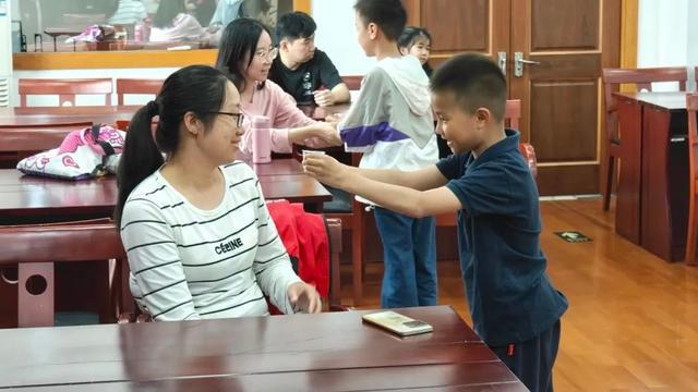 开云电竞入口:重阳节我们为什么要登高敬老？这场活动有话说(图2)