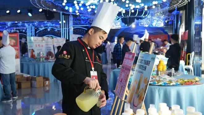 拓丰朴道集团亮相昆山第七届“百厨百味”厨艺观摩赛(图3)