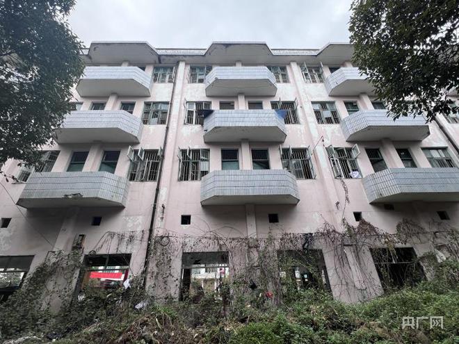 湖南严肃查处洞口县棚改项目涉假造假问题追责问责88名公职人员(图7)