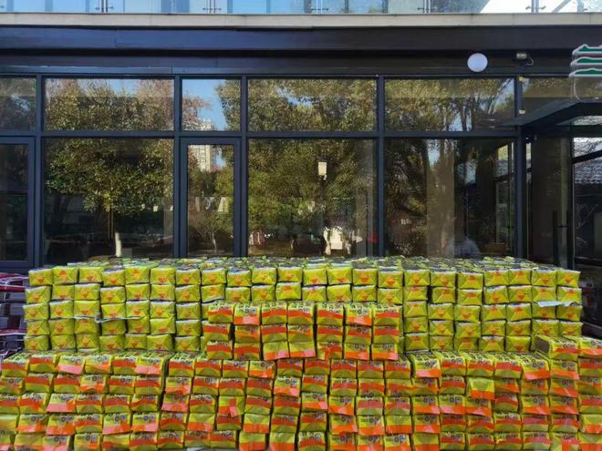 开云电竞:每天制作4000多斤!东阳这些“土货”太抢手了(图2)