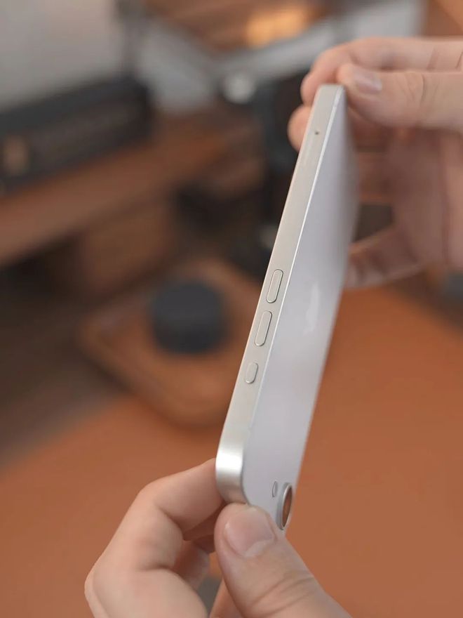 开云电竞入口:苹果官宣：SE4下周四见！(图5)