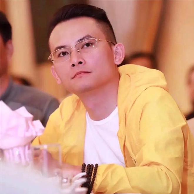 开云电竞入口:卖“草”发家的海南小伙:仅用4年年入4000万带1千户农民致富(图4)