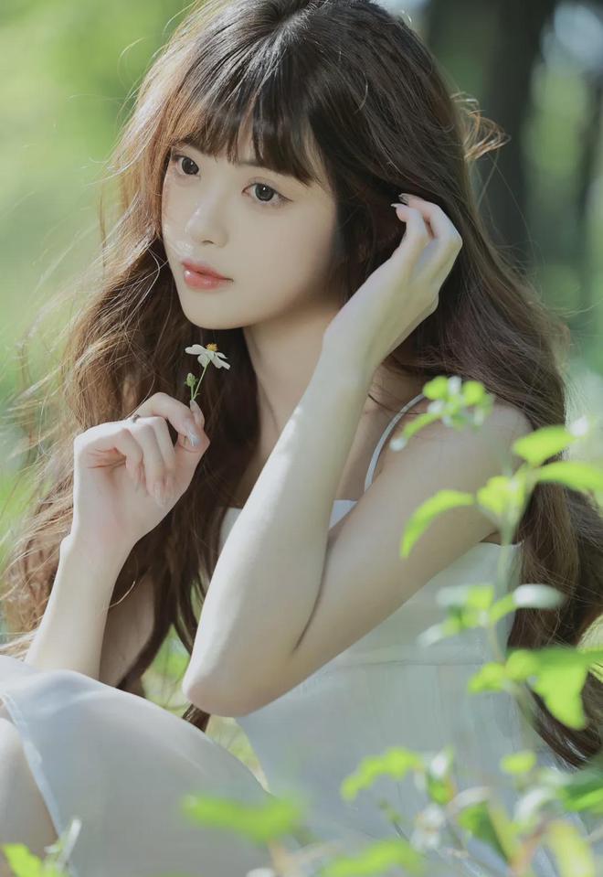 开云电竞网站:《酒后朋友媳妇》中国话