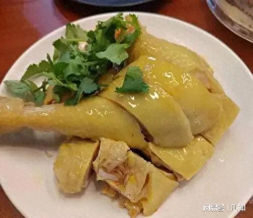 开云电竞:一年长出百万斤！广东多地惊现“毒地瓜”专家：生吃会死人(图1)