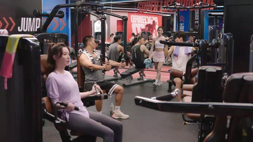 开云电竞:好不容易955的新中产在健身房卷起来了(图5)