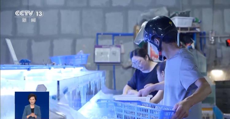 菜市场“焕新潮”圈粉年轻人代炒菜服务你体验了吗？开云电竞(图8)