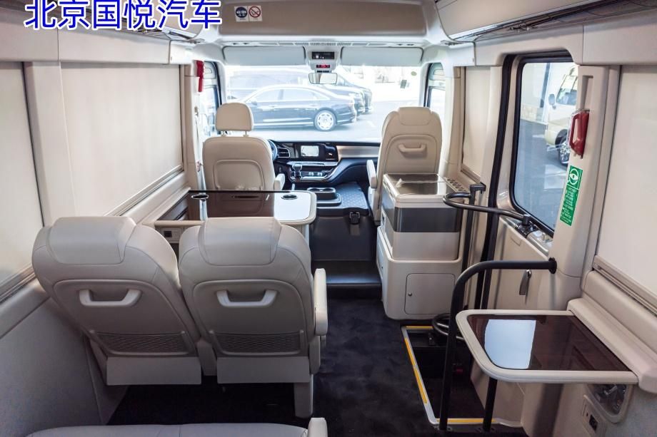 开云电竞入口:新疆阿克苏红旗国悦17座旗舰版报价总部电话(图7)