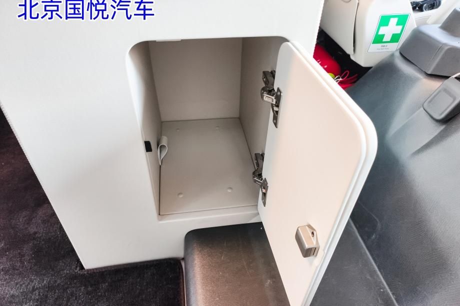 开云电竞入口:新疆阿克苏红旗国悦17座旗舰版报价总部电话(图13)