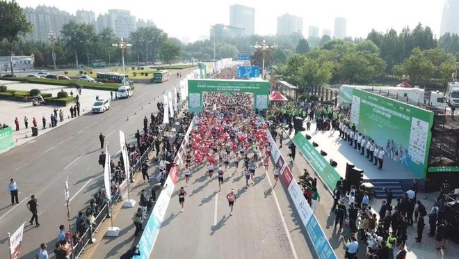 开云电竞:2025寿光半程马拉松开跑高燃瞬间看这里→