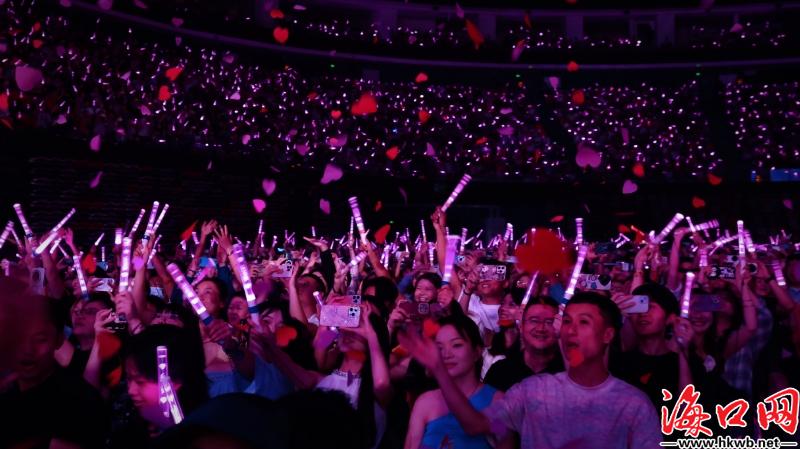 KATYPERRY中国巡演收官站11月举行海口宠粉服务再升开云电竞级(图3)