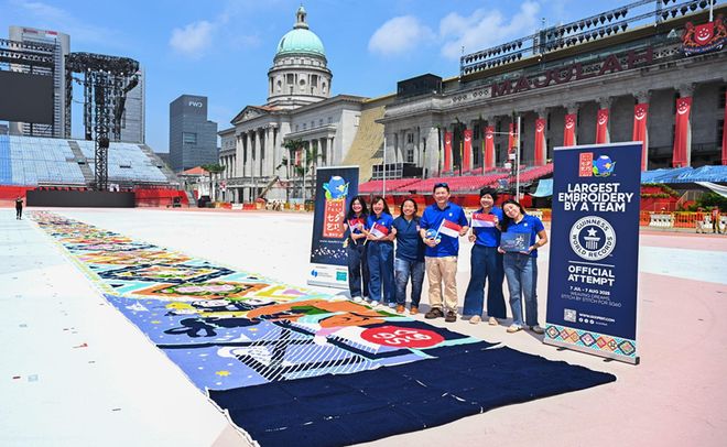 开云电竞网站:新加坡庆祝七夕节竟破了吉尼斯世界记录！(图7)