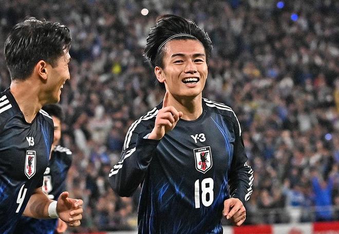 开云电竞入口:热闻让二追三！日本男足3-2逆转巴西终结36年不胜纪录！(图6)