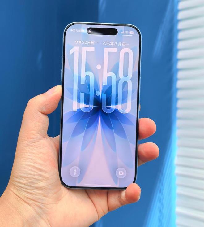 iPhone17跌至“新低价”512GB开云电竞价格更亲民了果粉终于等到了(图4)