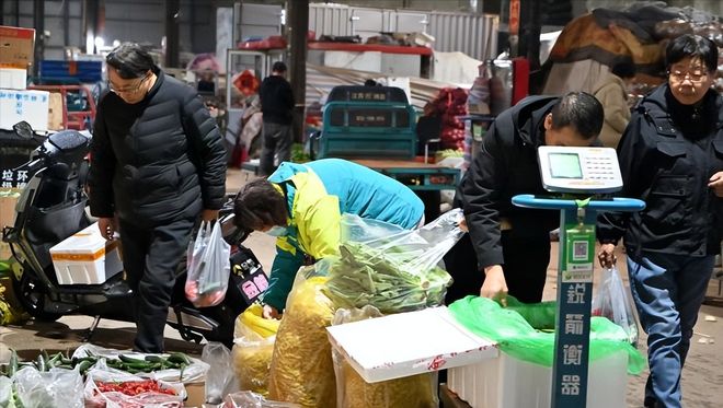 开云电竞app:让14亿人“蔬菜自由”“菜篮子工程”在全世界都是独一无二的(图6)