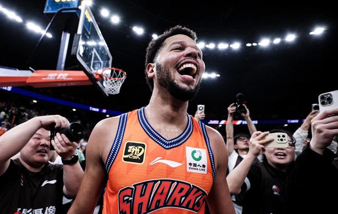 开云电竞首秀15分！辽篮新外援合格赵继伟有两帮手杨鸣回归有1个障碍(图3)