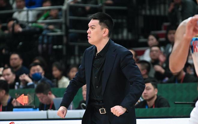 开云电竞首秀15分！辽篮新外援合格赵继伟有两帮手杨鸣回归有1个障碍(图6)