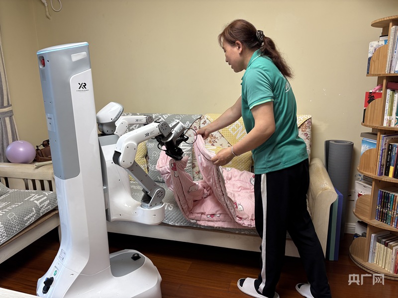 自主迭代学会“女士优先”？机器人进入家庭迎“终局挑战”(图3)