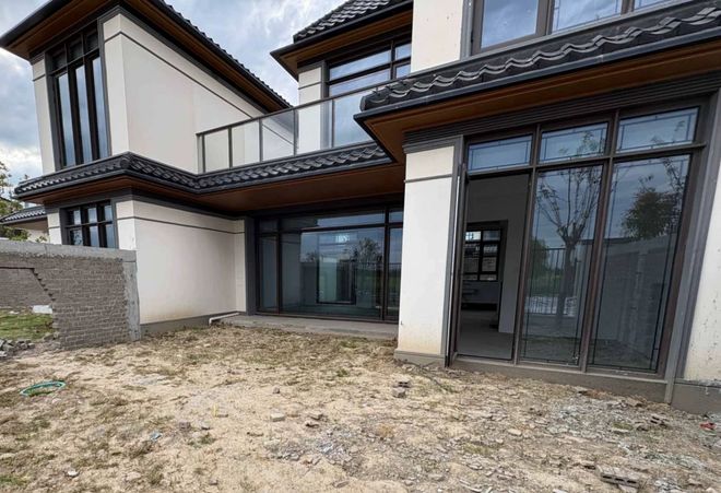 嘉定庭院大别墅公开拍卖！起拍价仅688万元！超2万人次围观！(图2)