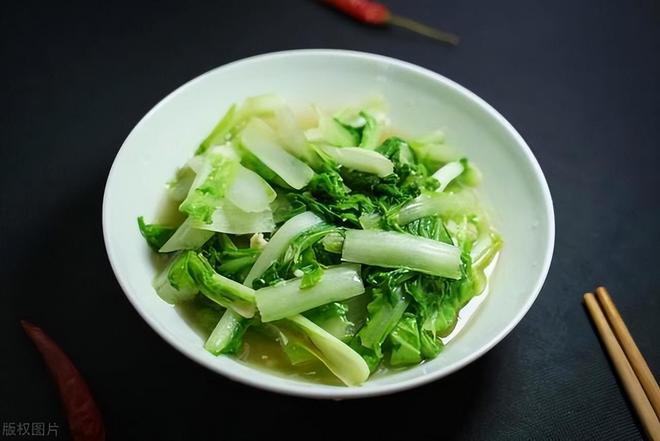 开云电竞中老年人想“养骨”别只喝牛奶多吃3样80岁稳步如风(图4)